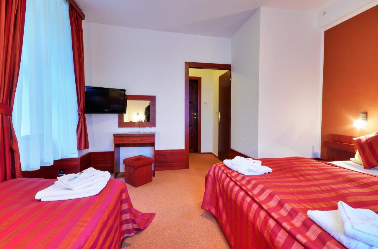 Hotel Stara Posta Filipovice Екстериор снимка
