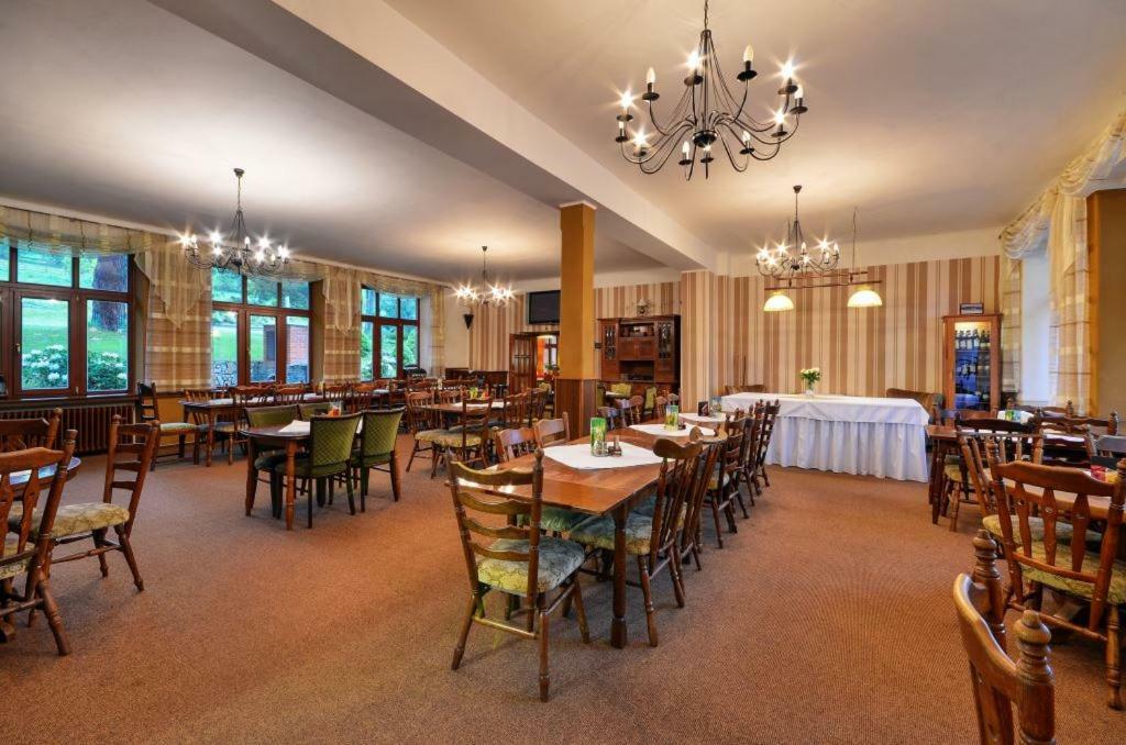 Hotel Stara Posta Filipovice Екстериор снимка